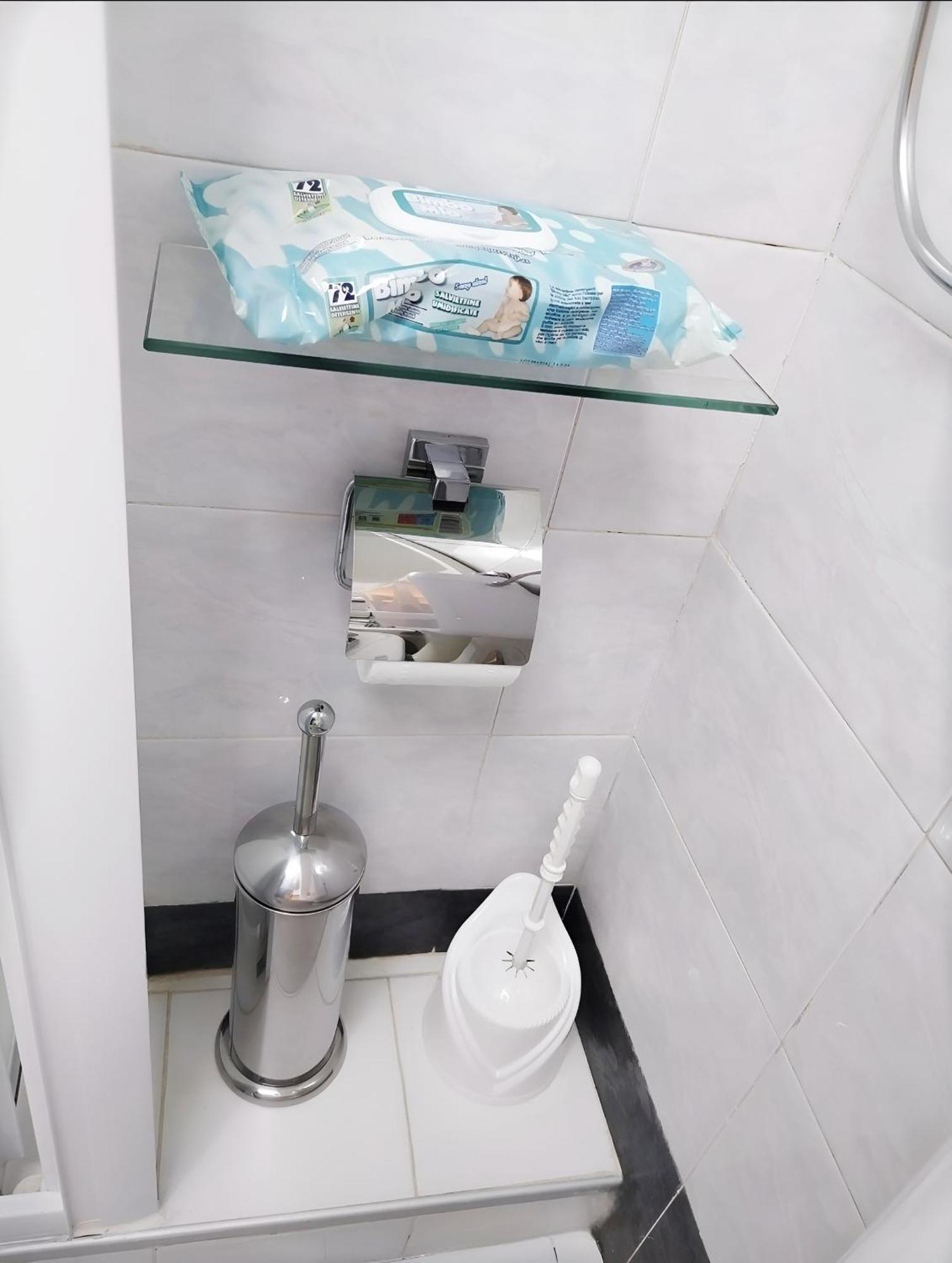 Casa Vacanza La Maison De Losyram Art Salerno Bagian luar foto
