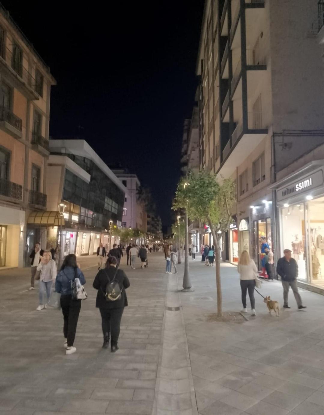 Casa Vacanza La Maison De Losyram Art Salerno Bagian luar foto
